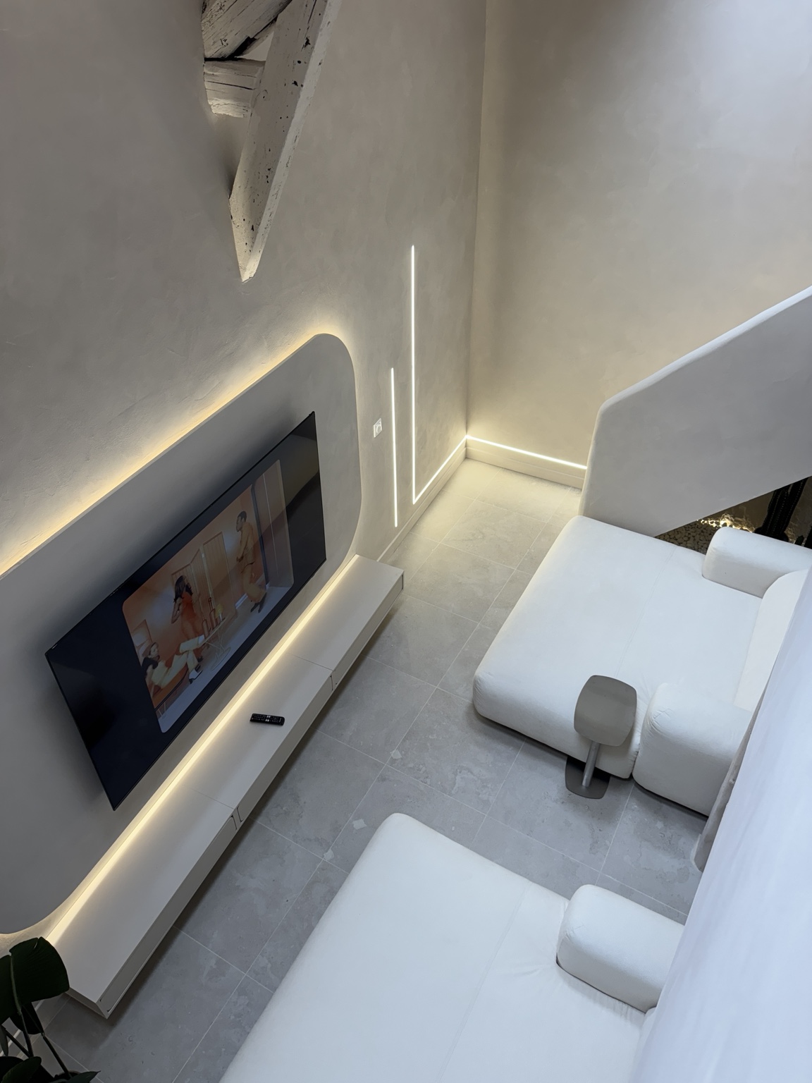 Salon sur mesure, réalisation CDRELEC